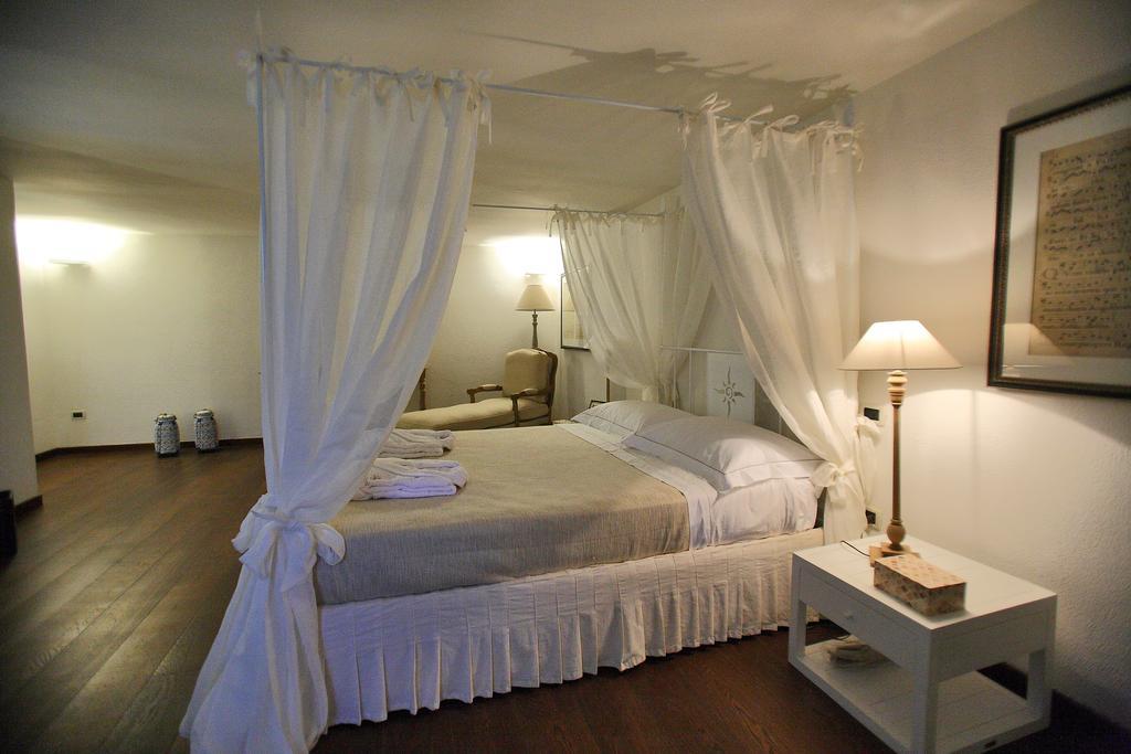 Don Totu - Dimora Storica Bed & Breakfast San Cassiano  Стая снимка