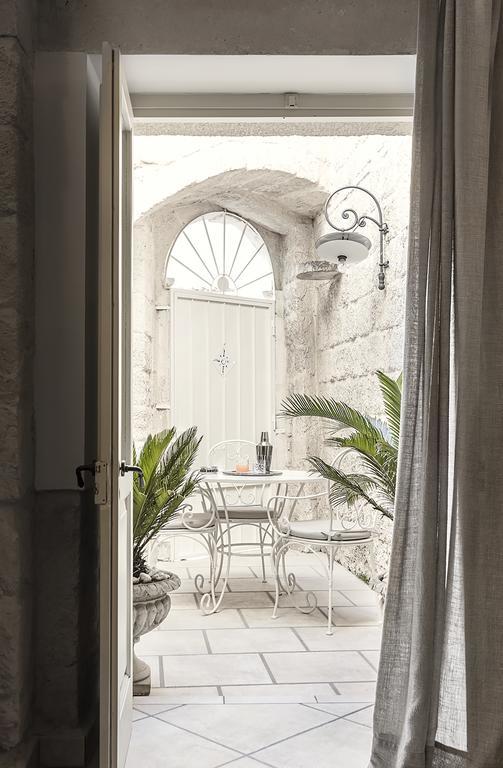 Don Totu - Dimora Storica Bed & Breakfast San Cassiano  Екстериор снимка